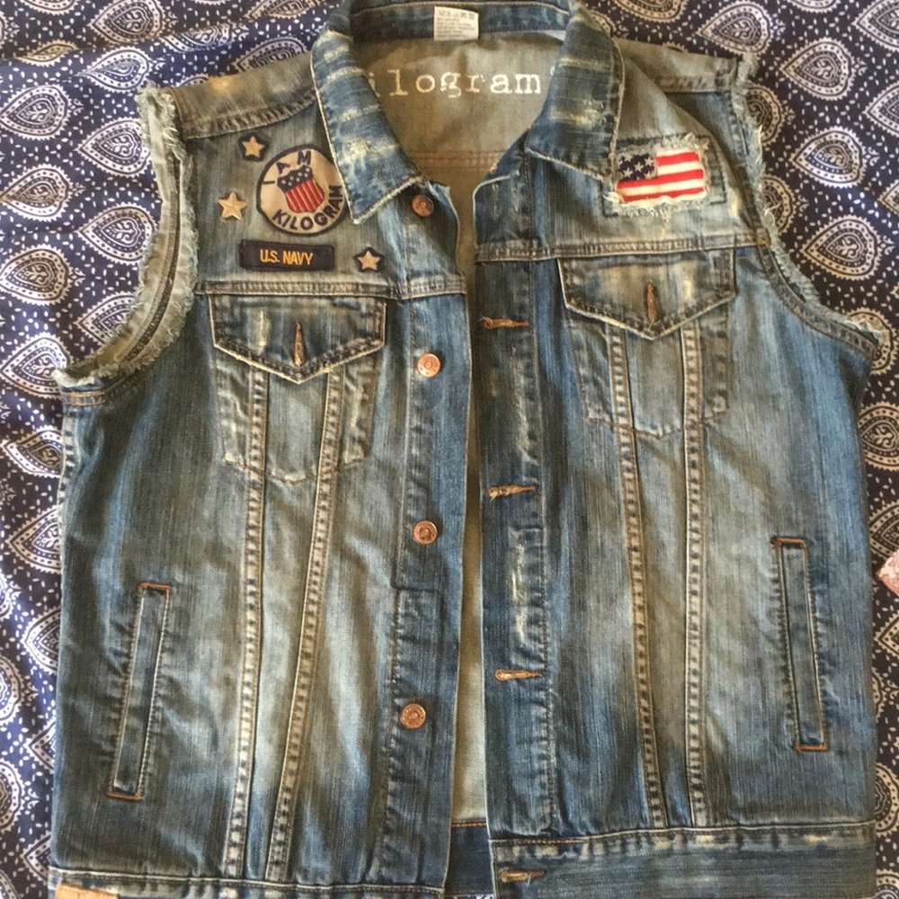 Kilogram vest